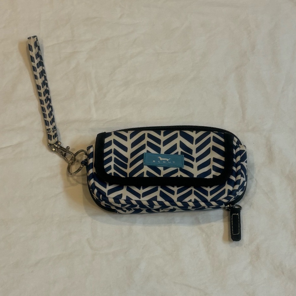 Scout Blue and White Patterned Wristlet